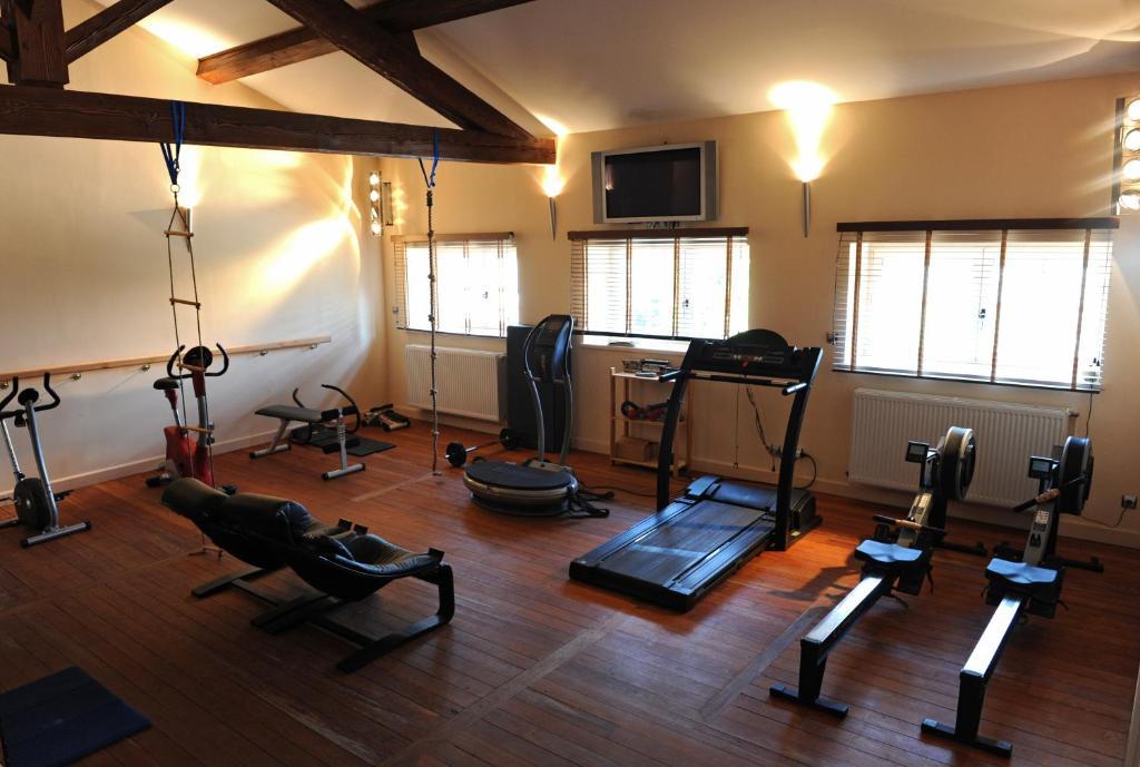 Logis De Nantas Bed & Breakfast Saint-Jean-Bonnefonds Dış mekan fotoğraf