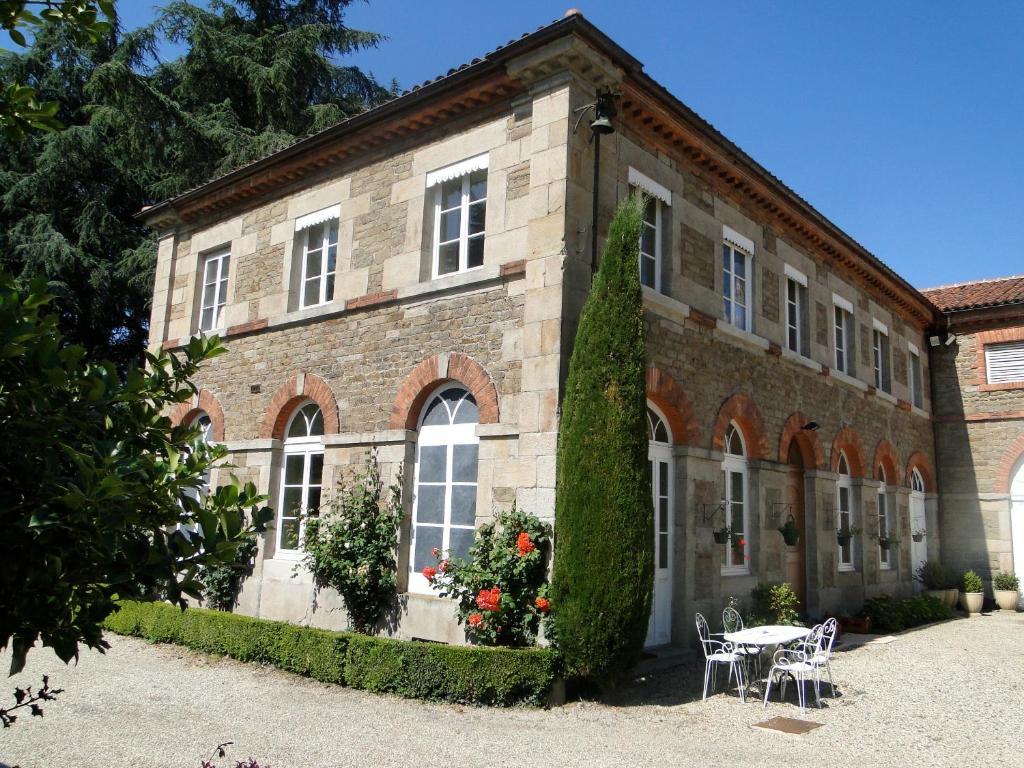 Logis De Nantas Bed & Breakfast Saint-Jean-Bonnefonds Dış mekan fotoğraf